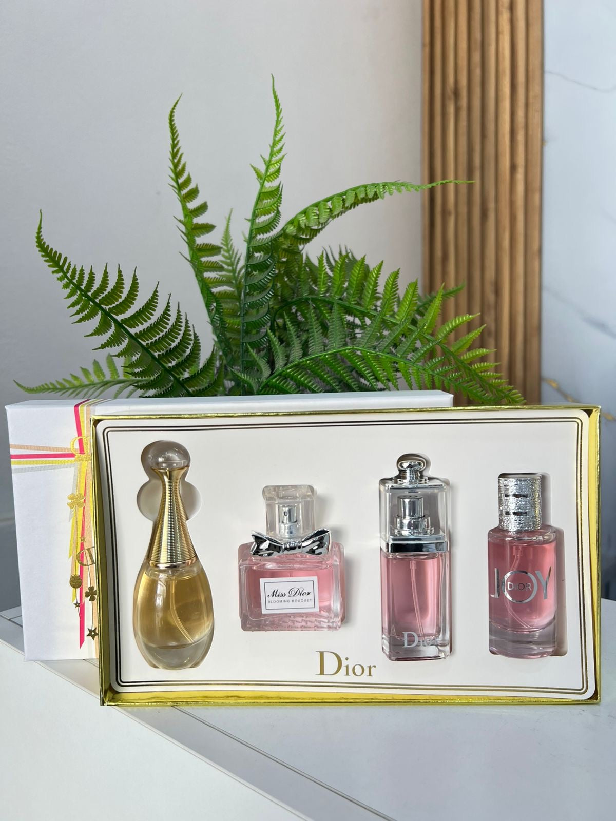 Dior box