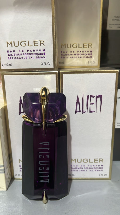 Alien perfume