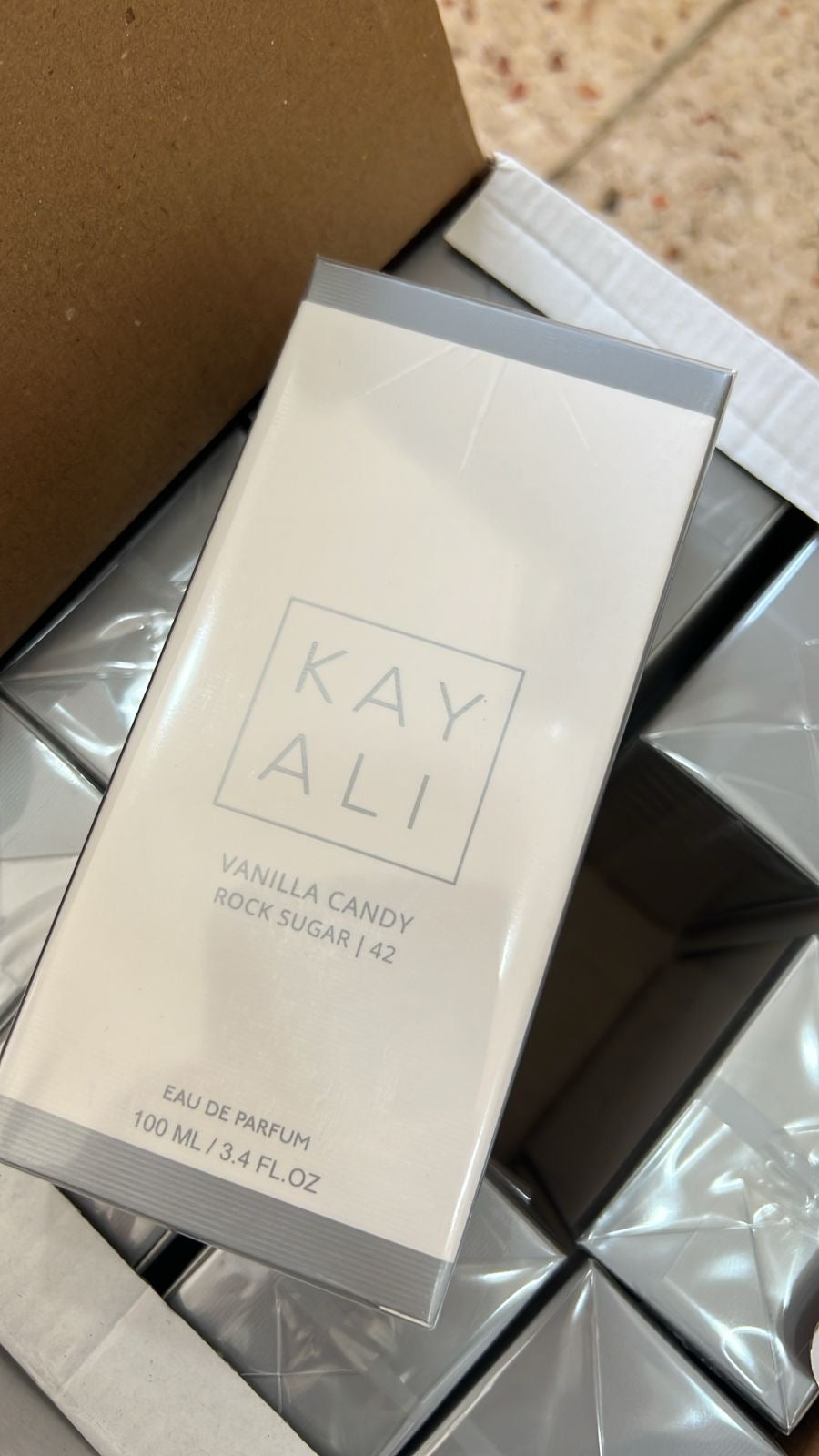 Kayali vanilla candy rock sugar